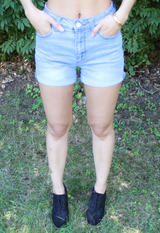 high rise cuffed denim shorts in light wash