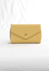 tan clutch purse