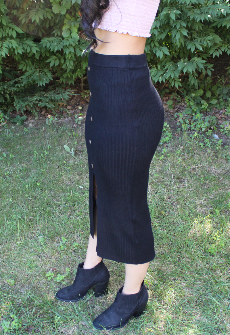 black ribbed midi skirt