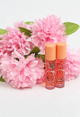 roll-on fruity lipgloss in peach flavor