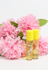 roll-on fruity lipgloss in pineapple flavor